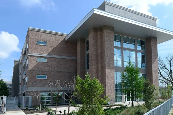 RoyalKingVillageRedP-05